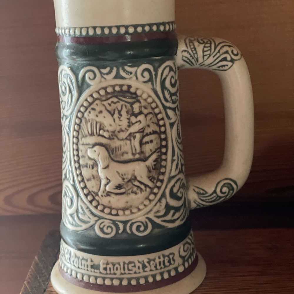 Avon 1983 Vintage Sporting Hunting Dog Miniature Beer Stein Ceramarte Brazil